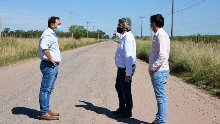 Caminos Rurales Javier Rodríguez Anunció Obras Para La Provincia De Bs As Agritotal 7751